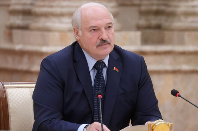 Лукашенко предрек ЕС столкновение с вооруженными мигрантами | «Белорусы и  рынок»